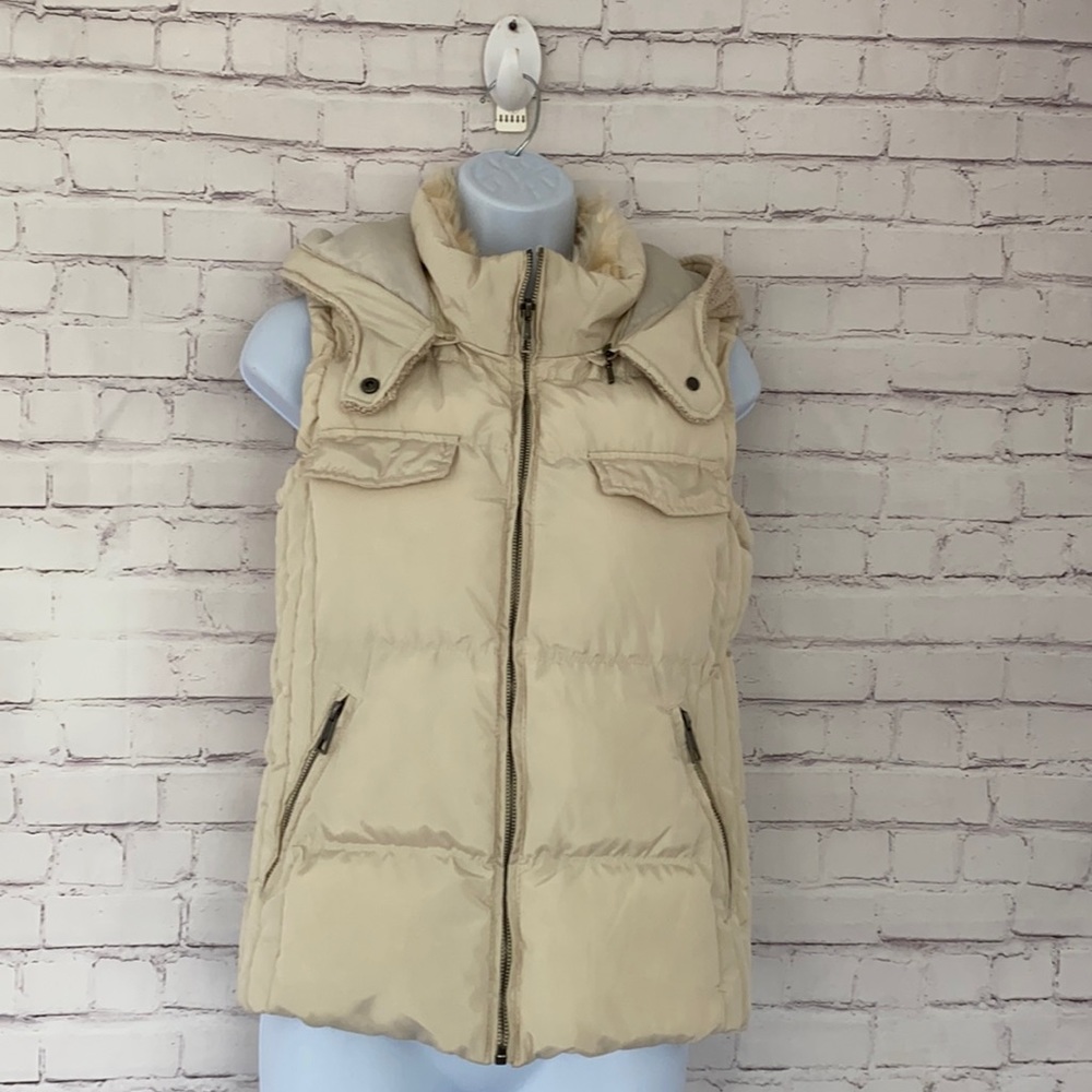 Zaba trafaluc puffer hoodie vest size medium